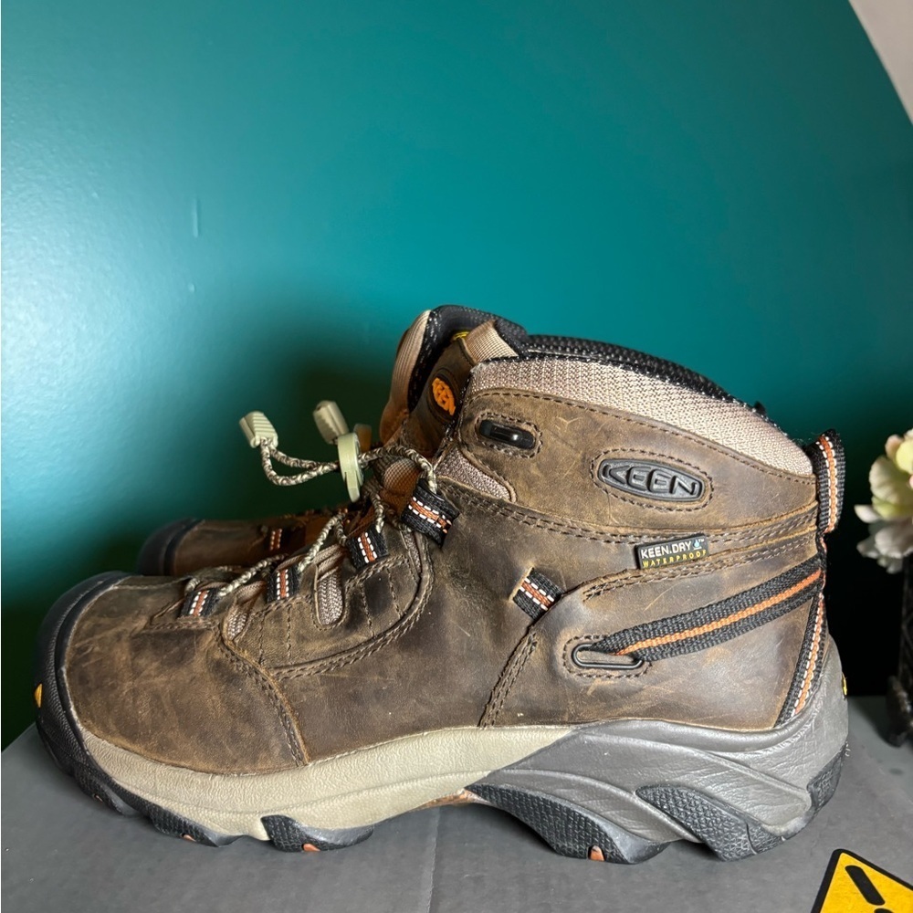 Keen Brown Outdoor Boots Detroit Mid Ankle Support Rugged Sole Waterproof Wide - Picture 4 of 10